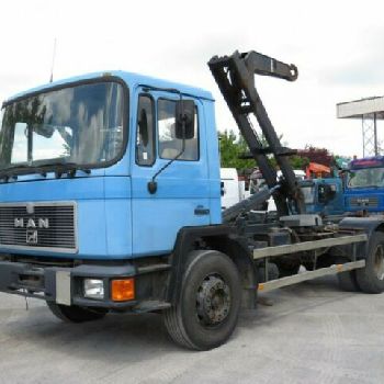 MAN F90 18.232 F Roll-off tipper Atlas