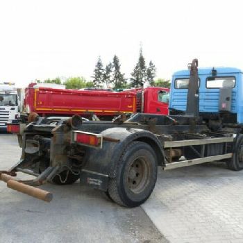 MAN F90 18.232 F Roll-off tipper Atlas