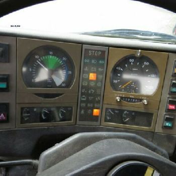 MAN F90 18.232 F Roll-off tipper Atlas