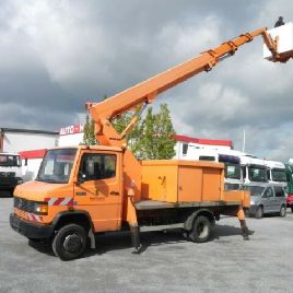 Mercedes-Benz Dusseldorfer 609 D nacelle élévatrice 20 m