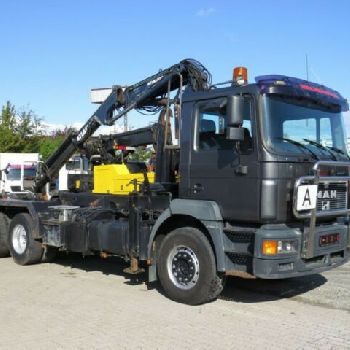 MAN F2000 26.403 FL hook lift with crane radio