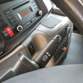 MAN TG-S 26.440 6x2-2 LL platform rear lift + steering