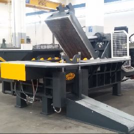 HP3 (25x25) Scrap Baler