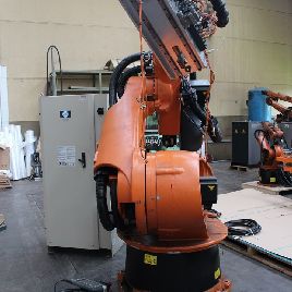 Robot - Manejo de KUKA KR350 / 2