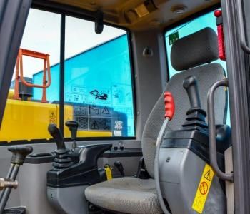 Compact excavator Volvo EC55C