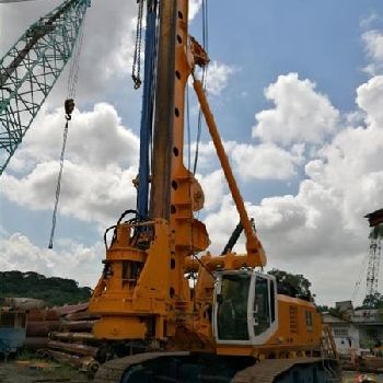 Bauer Drilling Rig BG 28-V