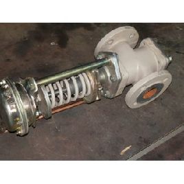 B13166 | Válvula de desbordamiento de seguridad SAMSON 36-7 usada