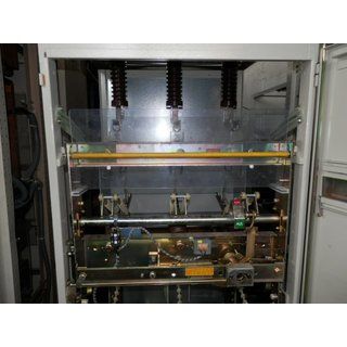 B11198 | Medium voltage low voltage disconnect. Converter system 125/24 KV 400 A used