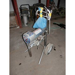B11581 | Piston Pump Airless Paint Sprayer Paint Sprayer used