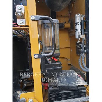 CATERPILLAR 323ESA