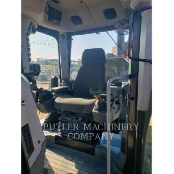 CATERPILLAR 140 M2 AWD