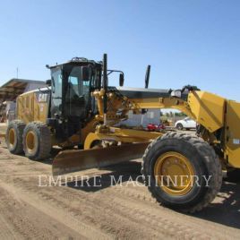 CATERPILLAR 12M3 AWD
