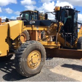CATERPILLAR 120MAWD