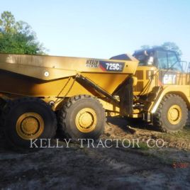 CATERPILLAR 725C2