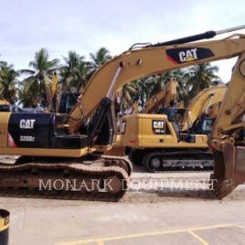 CATERPILLAR 320D2