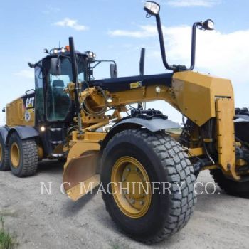 CATERPILLAR 12M3 AWD