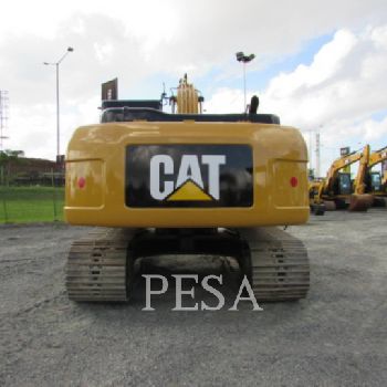 CATERPILLAR 320D2