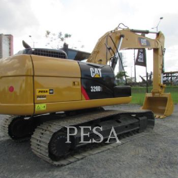 CATERPILLAR 320D2