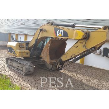 CATERPILLAR 320 D