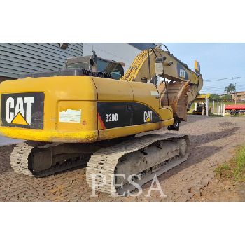 CATERPILLAR 320 D