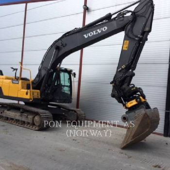 VOLVO EC220D