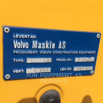 VOLVO EC220D