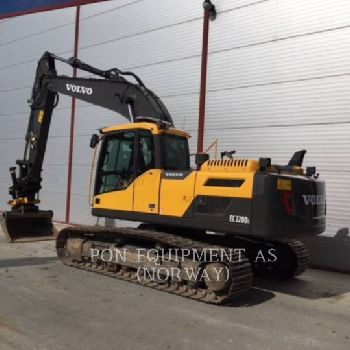 VOLVO EC220D