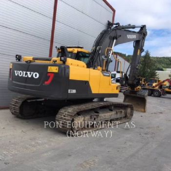 VOLVO EC220D