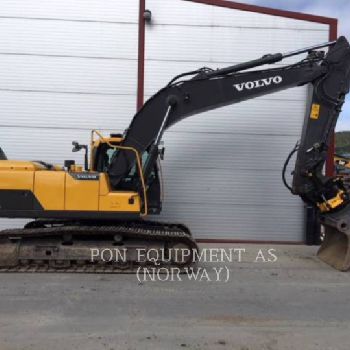 VOLVO EC220D