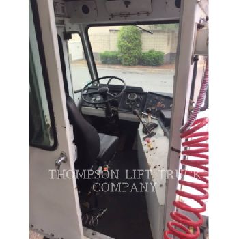 CAPACITY YARD JOCKEY TJ5000