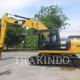 CATERPILLAR 320D2