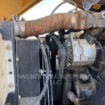 SHANDONG ENGINEERING MACHINERY CO. LTD SEM8220