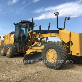 CATERPILLAR 140M2 AWD