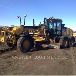 CATERPILLAR 140M2 AWD