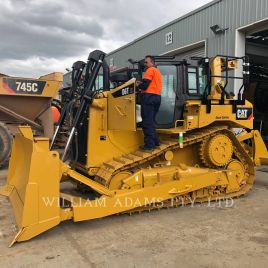 CATERPILLAR D6T XL
