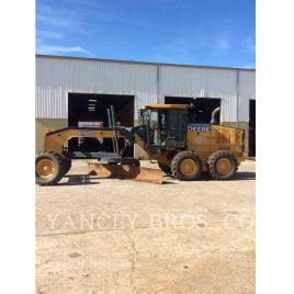 DEERE &amp; CO. 670G