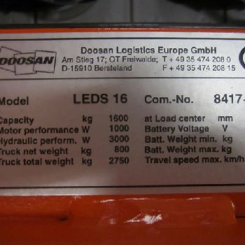 Doosan LEDS 16 stacker / used