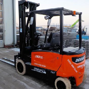 Doosan B30X-7 Forklift / used