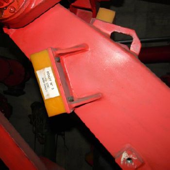 COMAU robot with generators