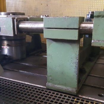 Belling machine for flues