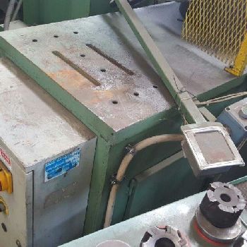 Belling machine for flues