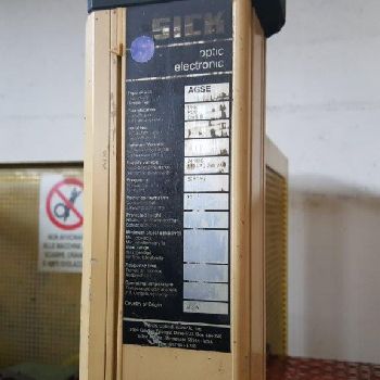 Belling machine for flues