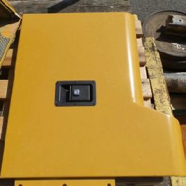 Compartment door for LIEBHERR R904C