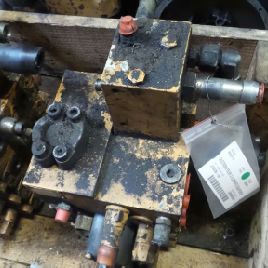 Hydraulic distributor for CASE 688PB