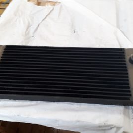 Oil cooler for POCLAIN 81P