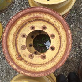 Llanta para CATERPILLAR 428C