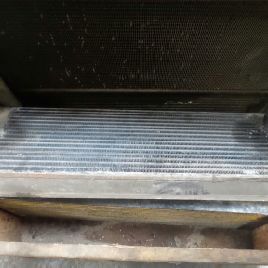 Oil cooler for POCLAIN 81CK