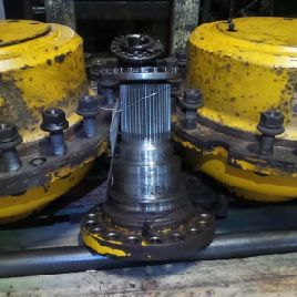 Wheel spindle for JCB 436B