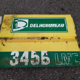 A CATERPILLAR 345BLME rekeszajtója