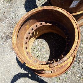 Llanta para VOLVO L180E